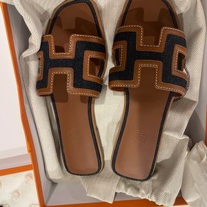 Hermes Oran sandals